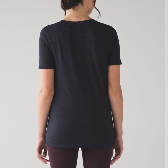 Lululemon Love Tee 6 - Picture 4 of 7